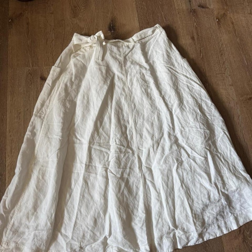 & Other Stories NWT White Linen Blend Wrap Skirt with tie waist Size 10 - Picture 2 of 5